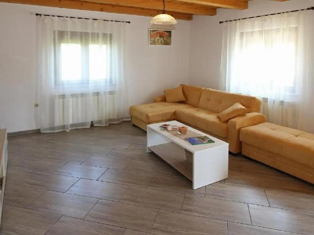 Villa In Minj With Swimming Pool Žminj